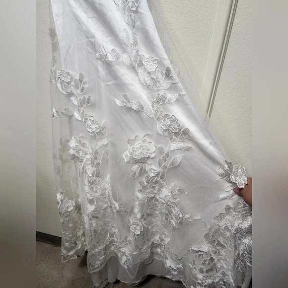 Lulus Profound Elegance Ivory 3D Floral Embroidered Maxi Dress XL Wedding Party - Picture 10 of 14